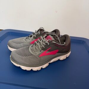 Brooks Anthem Women’s Running Shoes Sneakers Gray Pink Size 9.5
